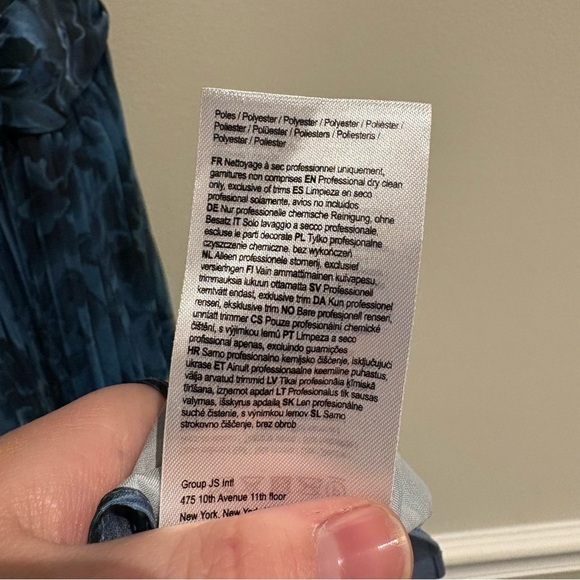 Mabella Pleated A Line Gown Satin Size 2 NWT - Picture 12 of 12